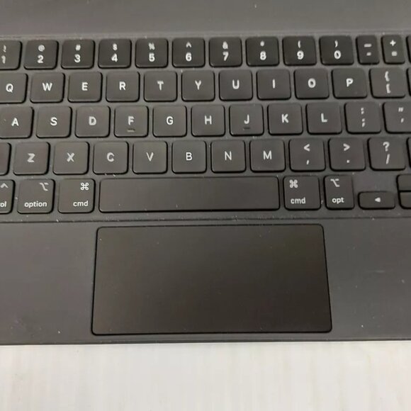 (N86429-1) Apple Magic Keyboard iPad Case - Picture 7 of 9